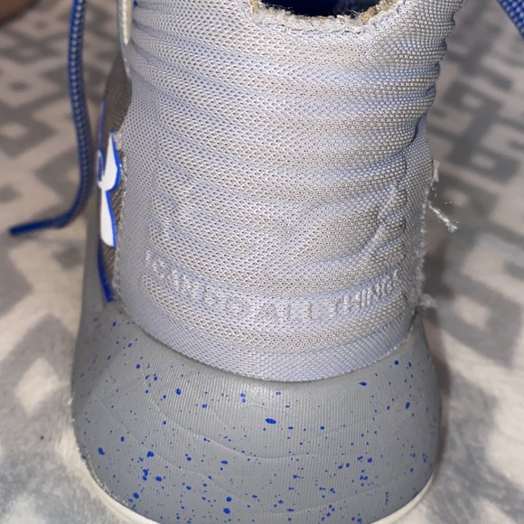 UNDER ARMOR BASKETBALL SHOES STEVEN CURRY - Picture 6 of 6